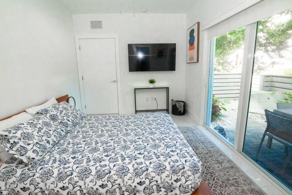 Across The Ocean Few Steps To Beach Contemporary Three Bedroom Townhouse Pompano Beach Esterno foto
