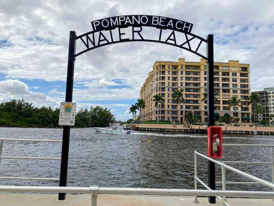 Across The Ocean Few Steps To Beach Contemporary Three Bedroom Townhouse Pompano Beach Esterno foto