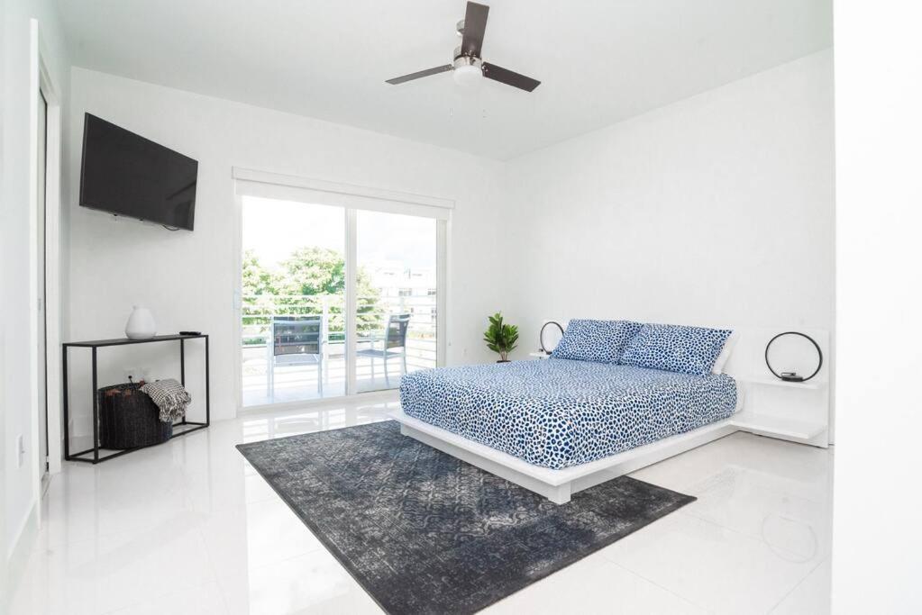 Across The Ocean Few Steps To Beach Contemporary Three Bedroom Townhouse Pompano Beach Esterno foto