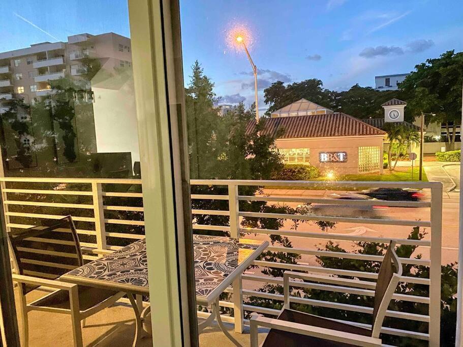 Across The Ocean Few Steps To Beach Contemporary Three Bedroom Townhouse Pompano Beach Esterno foto